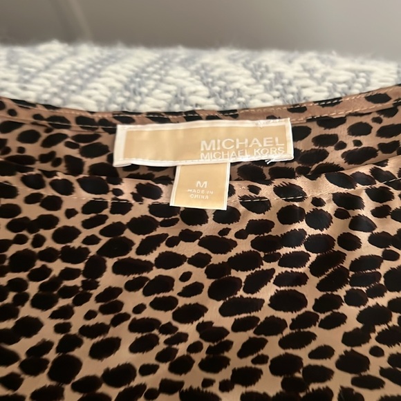 Michael Kors blouse size M - Picture 3 of 4